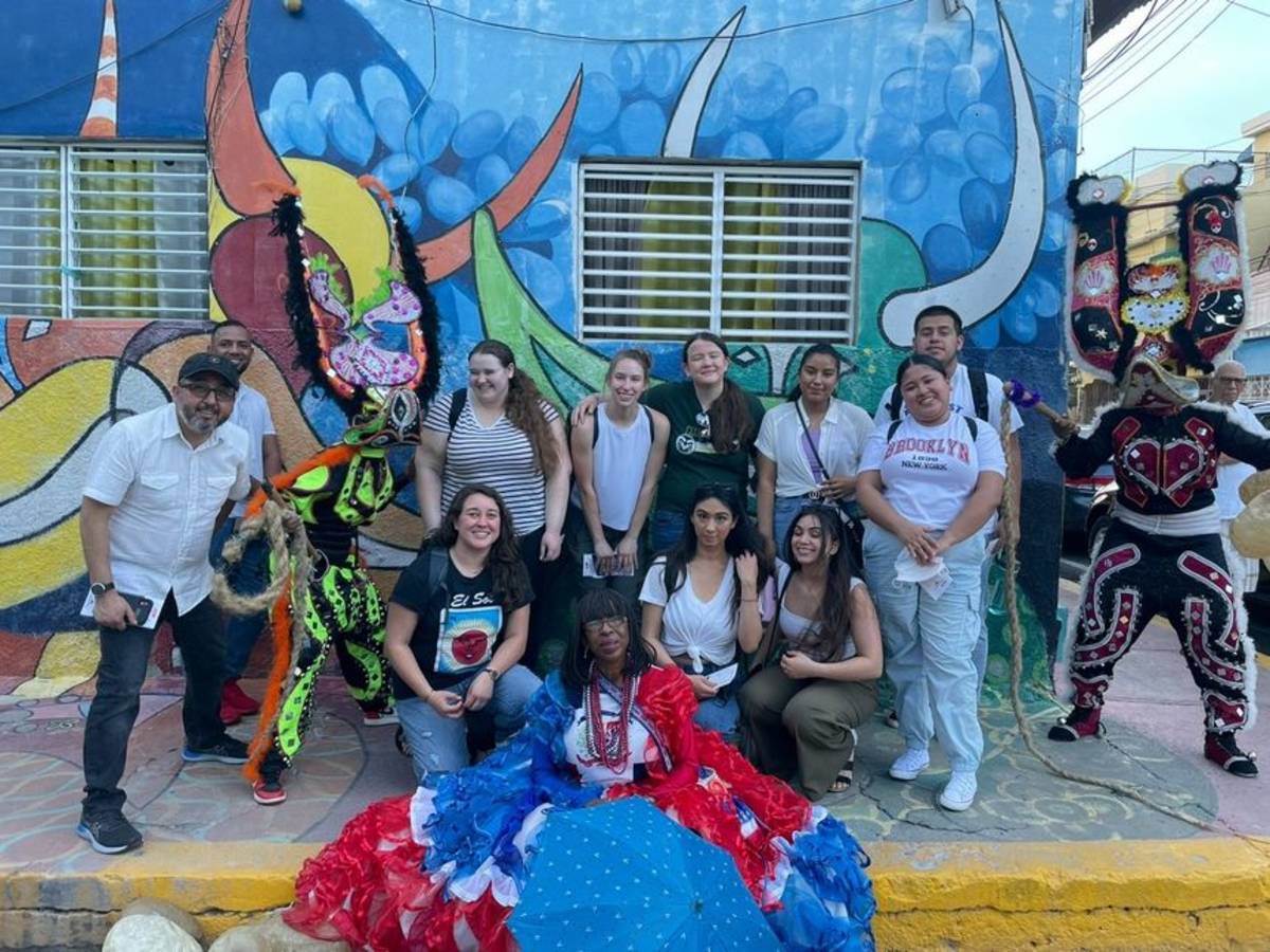 Graffiti wall in Santiago de los Caballeros