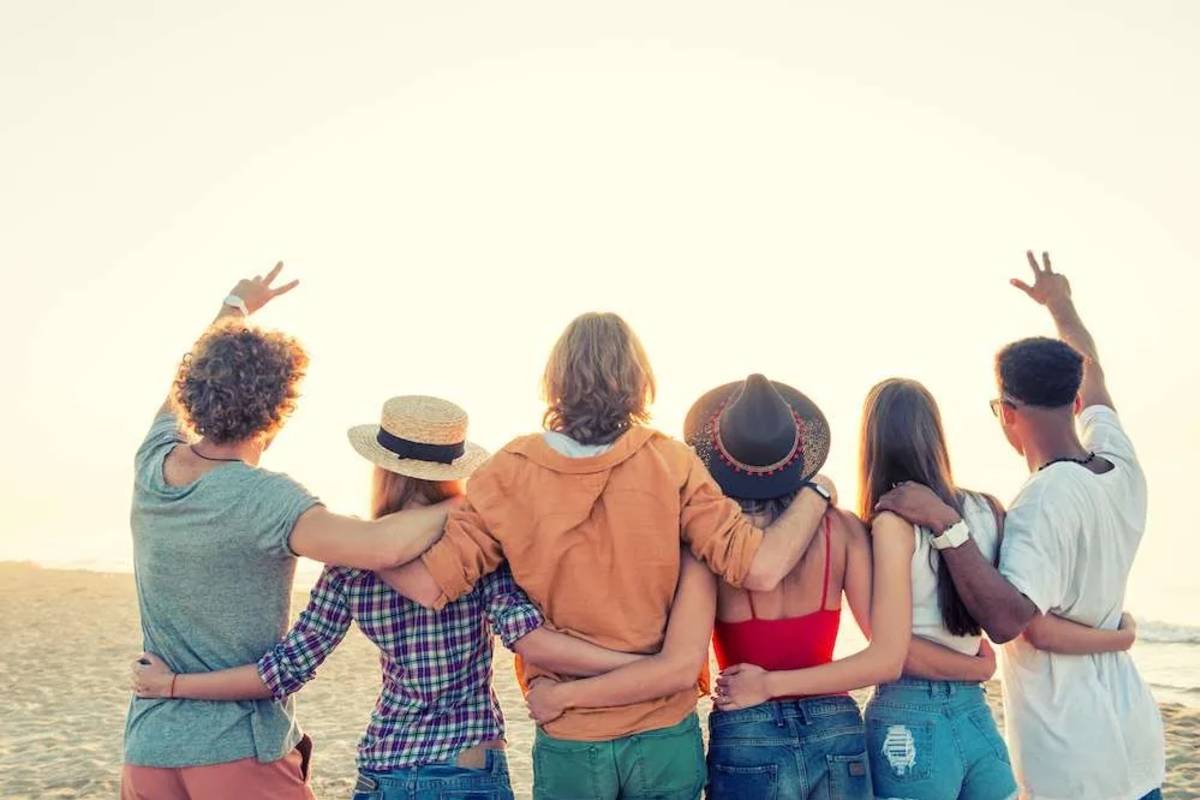 Group picture - hugs at beach