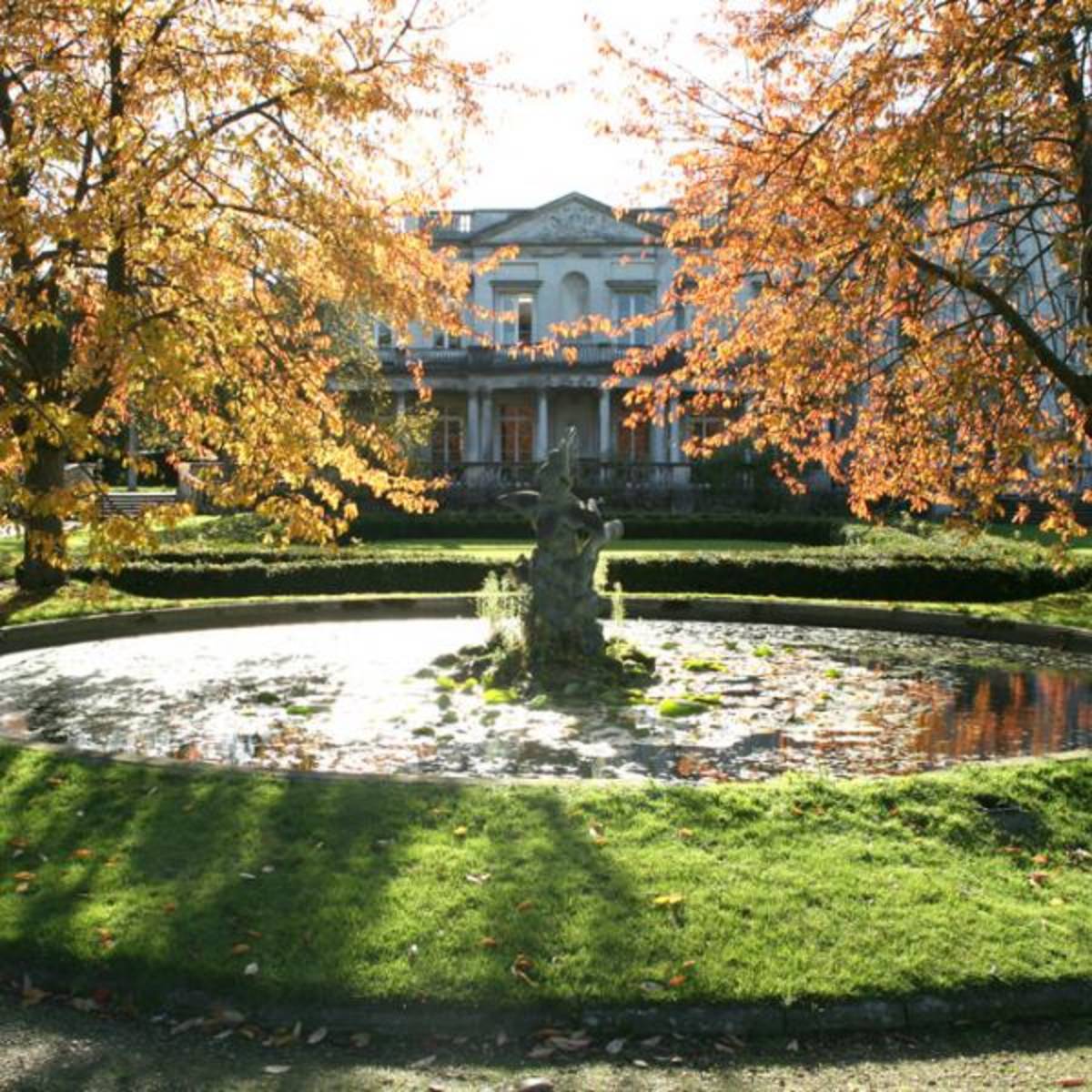 Grove House