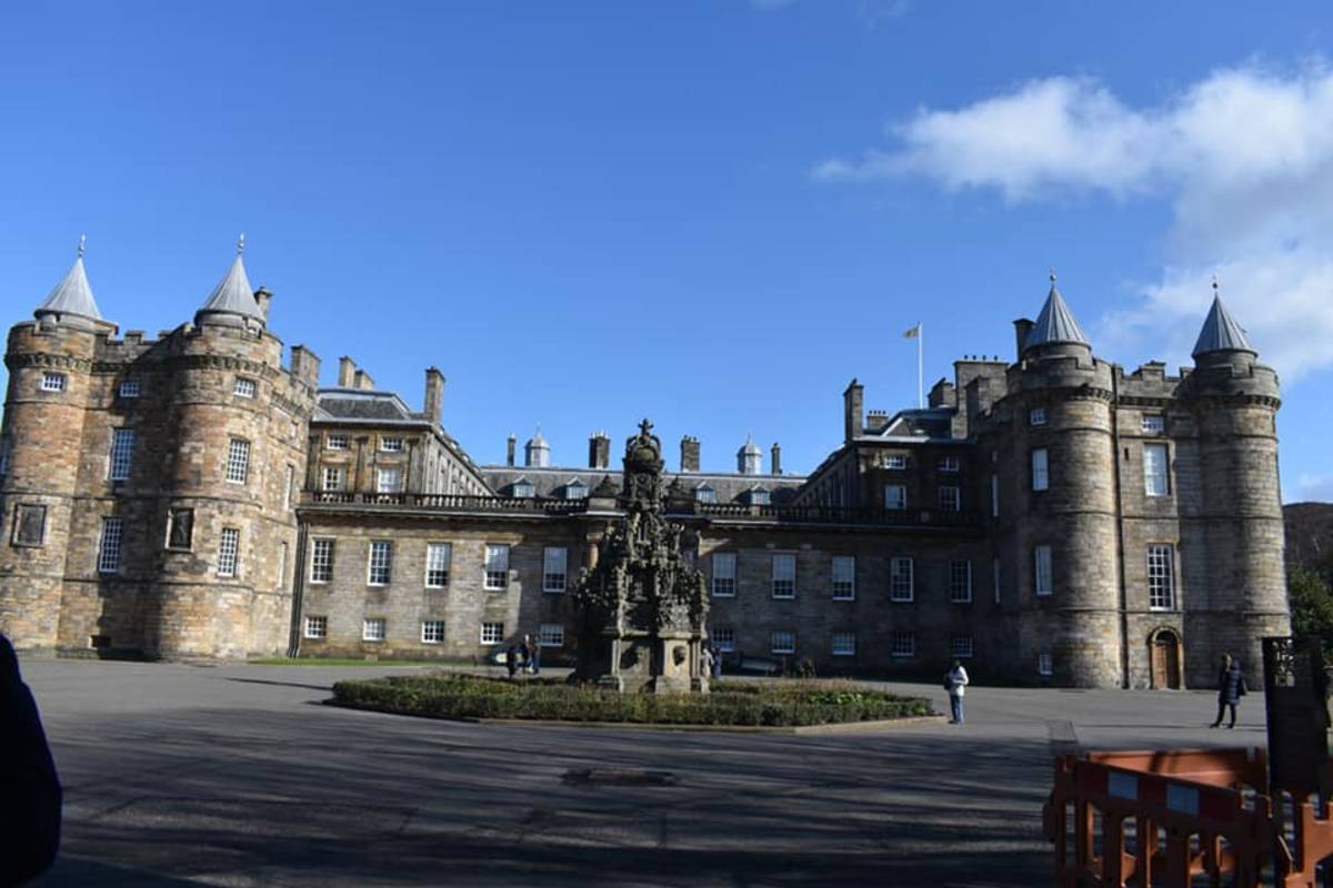 Historic Stirling Castle perched atop a hill in Scotland.