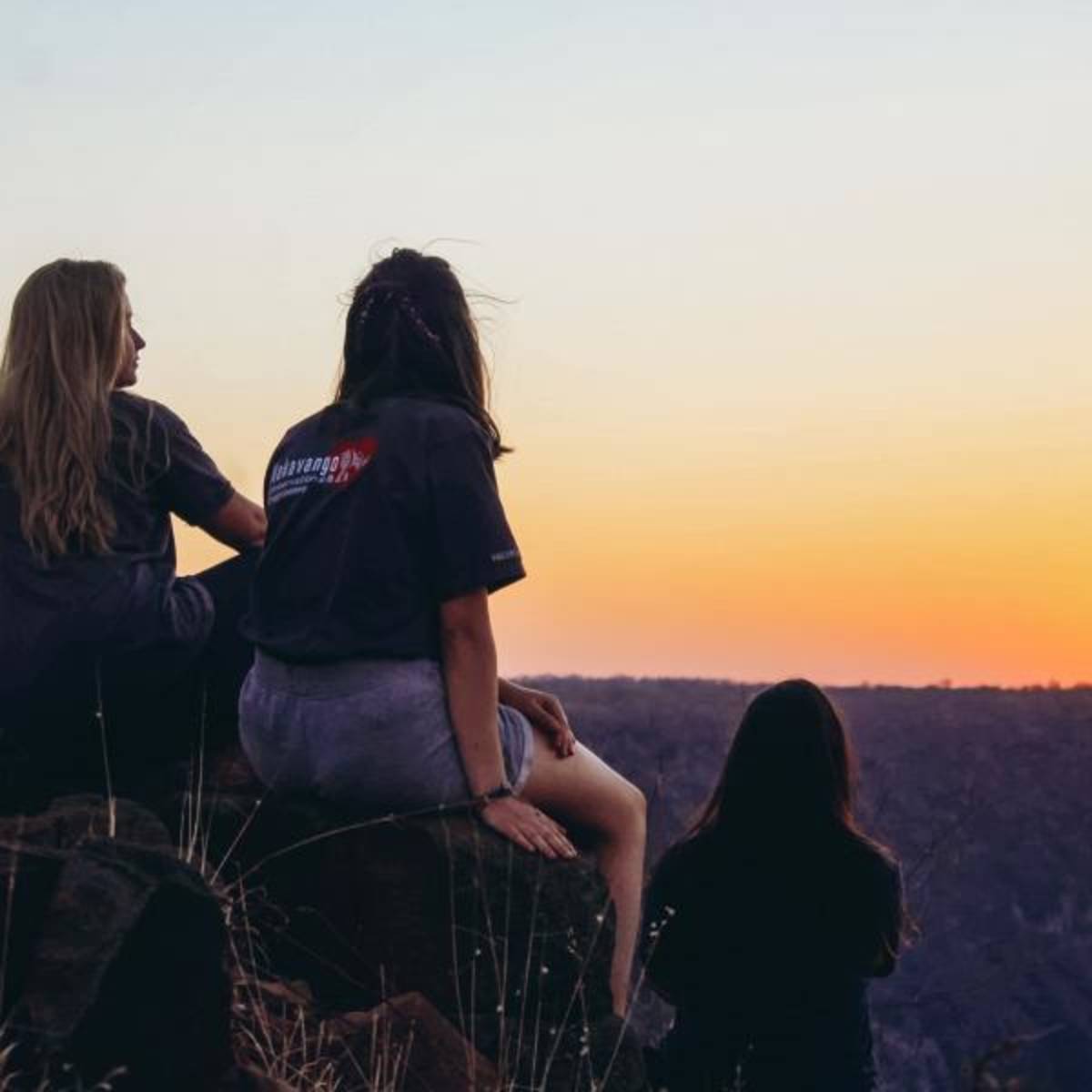 Volunteer in Vic Falls with IVHQ