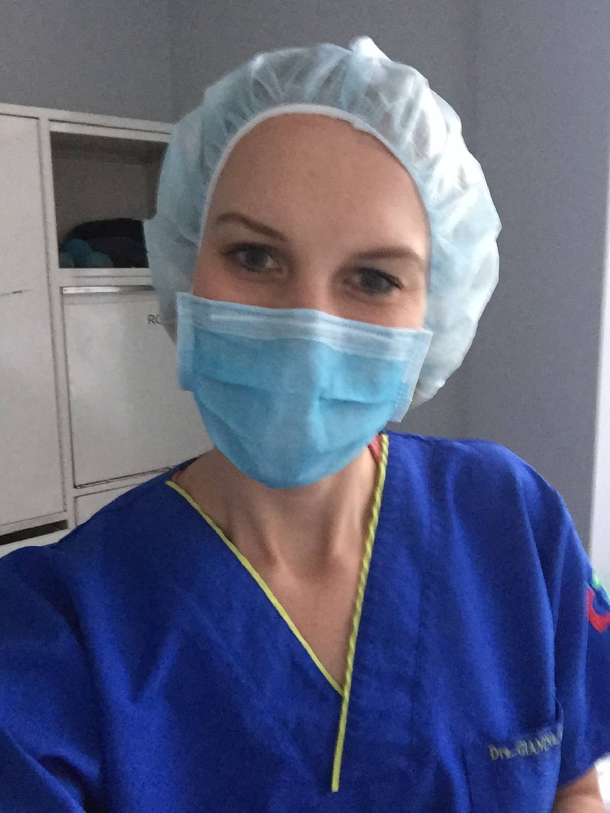 Intern in the medical field in Ecuador