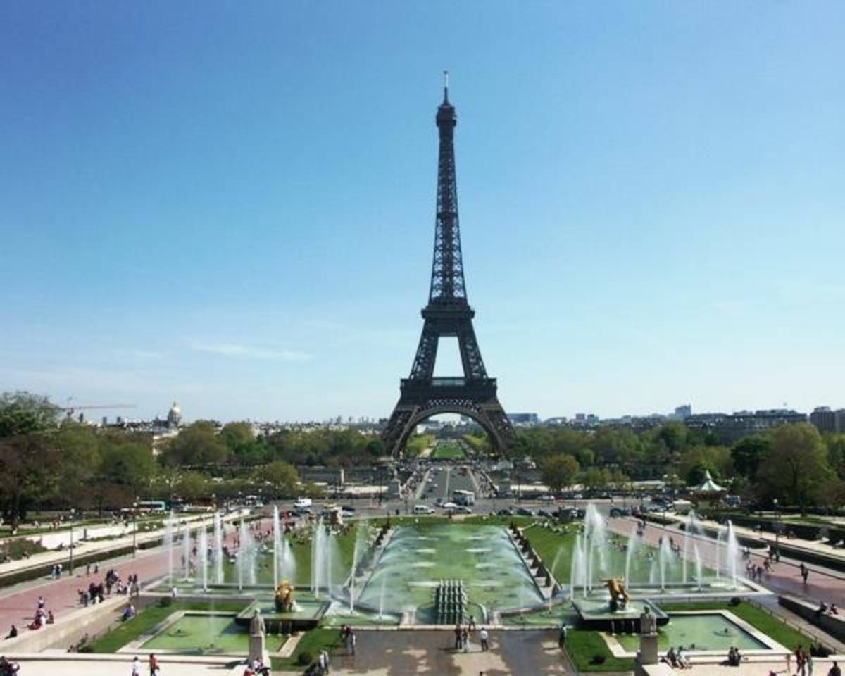 Intern in Paris