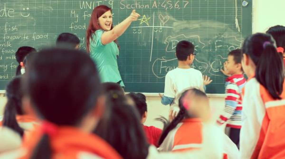 Volunteer as a teacher in Vietnam with IVHQ