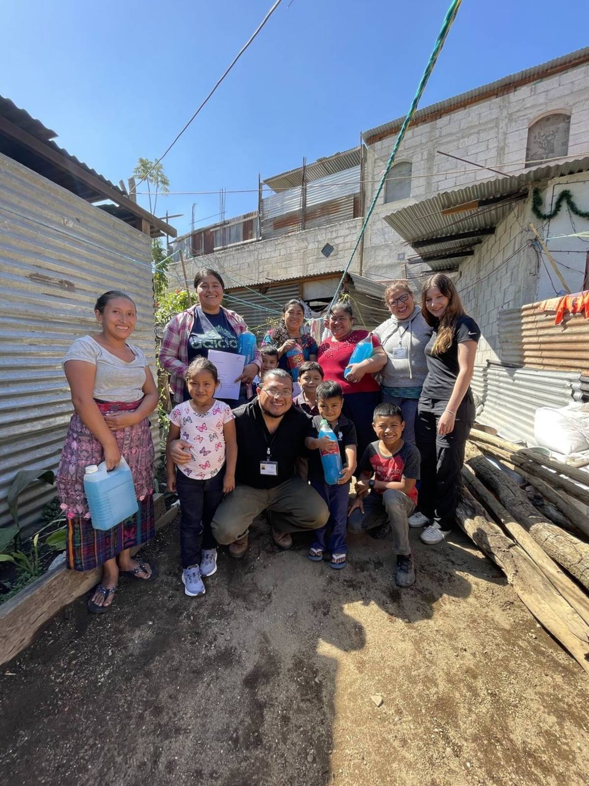 IVHQ Volunteers Empowering Woman in Guatemala