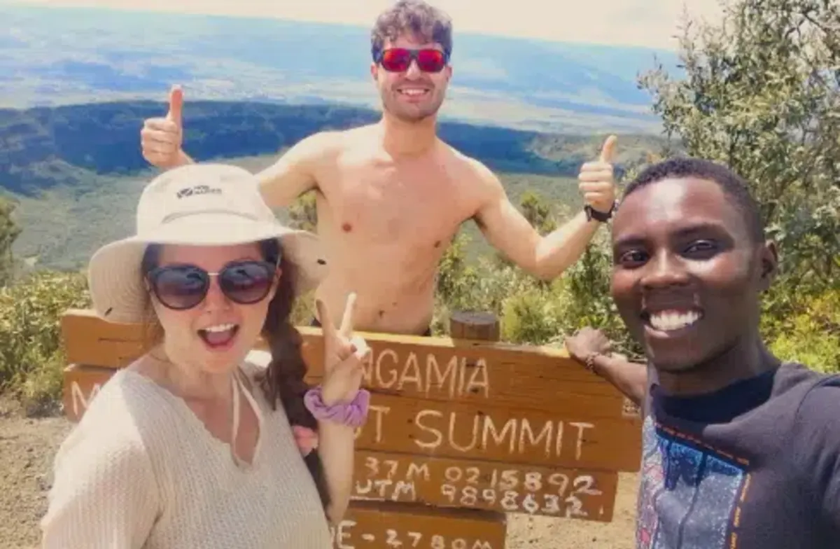 Kenya – Wildlife Conservation & Giraffe Monitoring