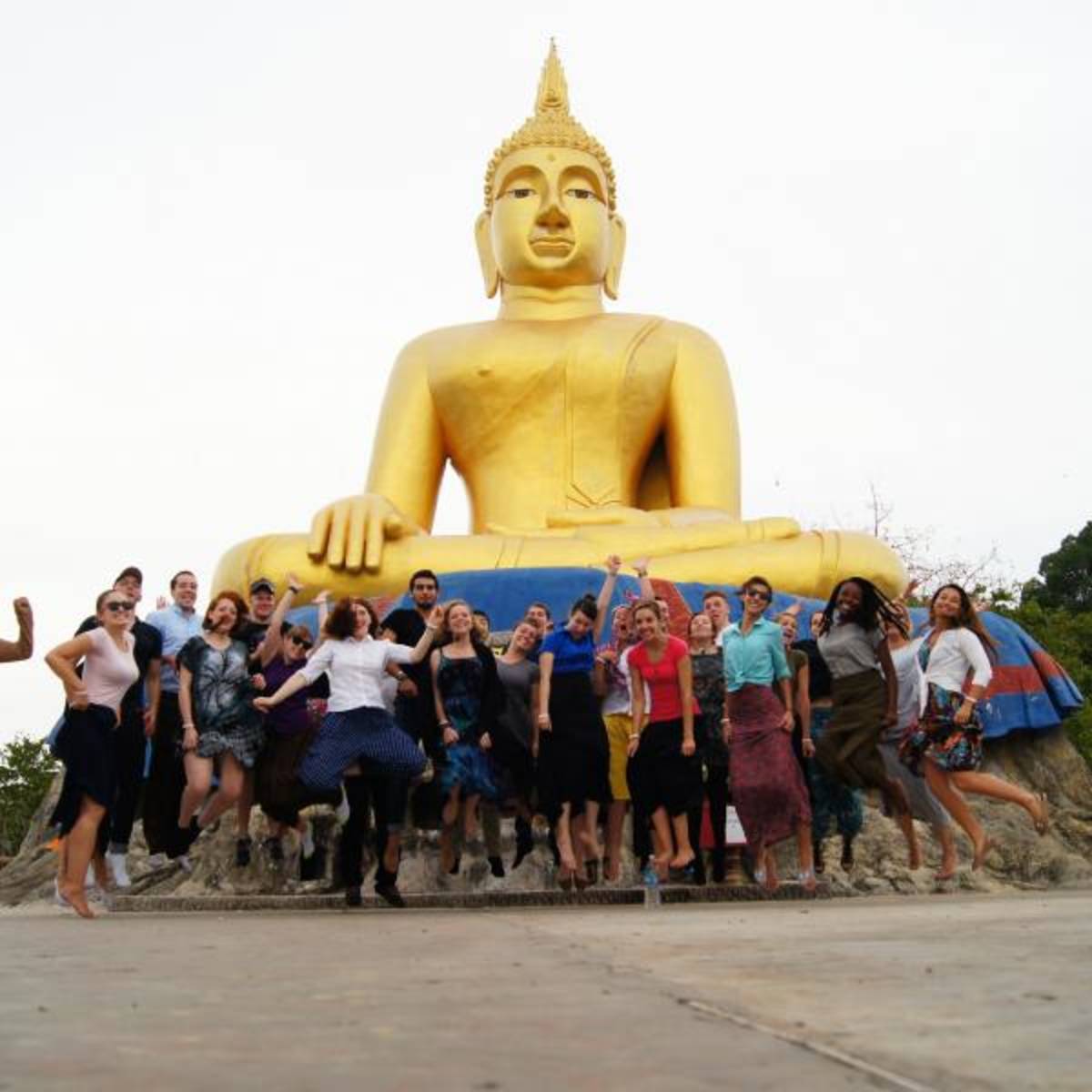 TESOL students visiting a buddhist temple during the cultural orientation week of the TESOL course