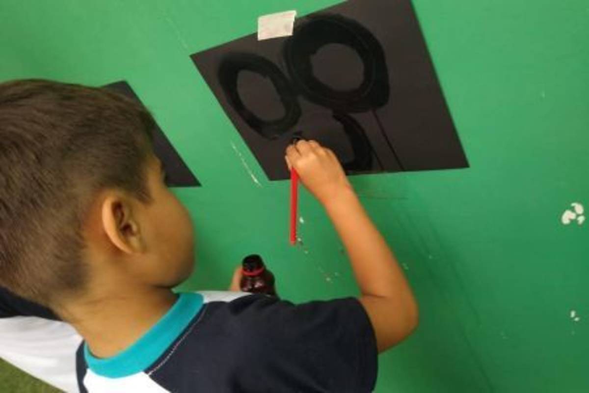 Kid painting