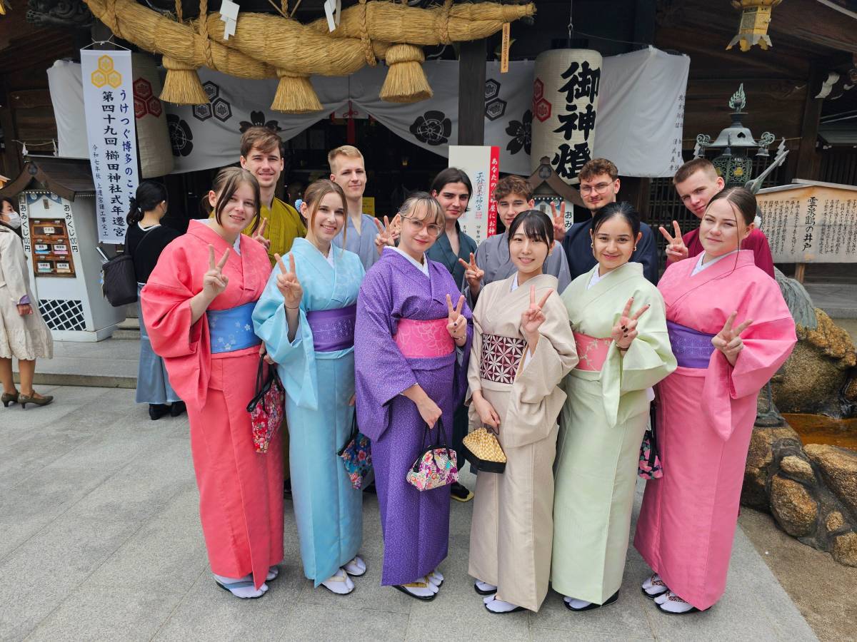 Kimono Wearing