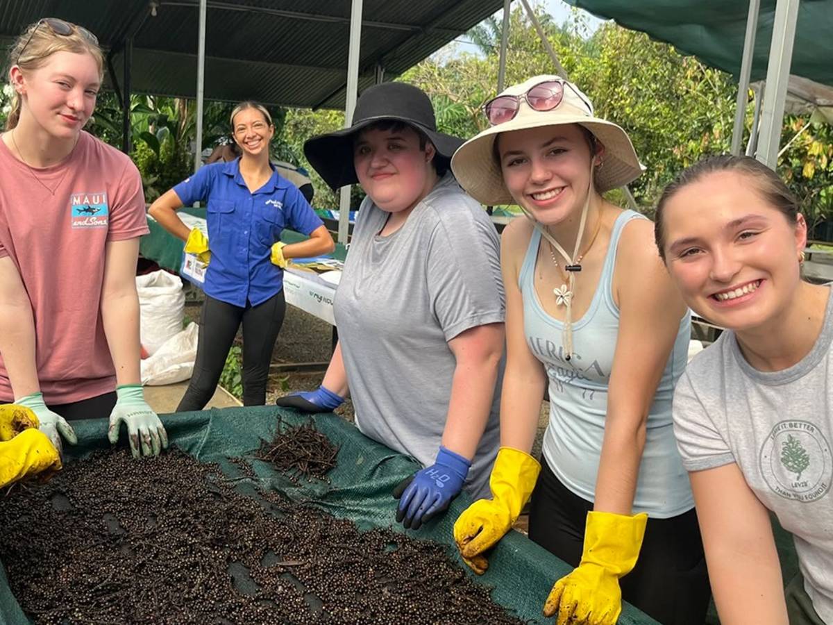 Maximo Nivel Service Learning in Latin America
