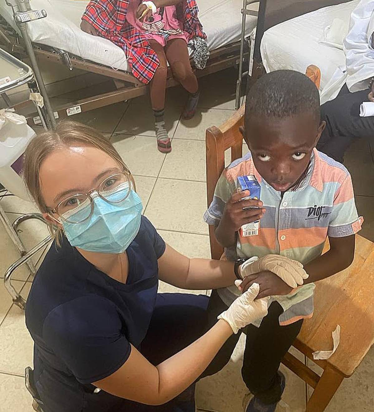 medi trip medical doctors/premed volunteering
