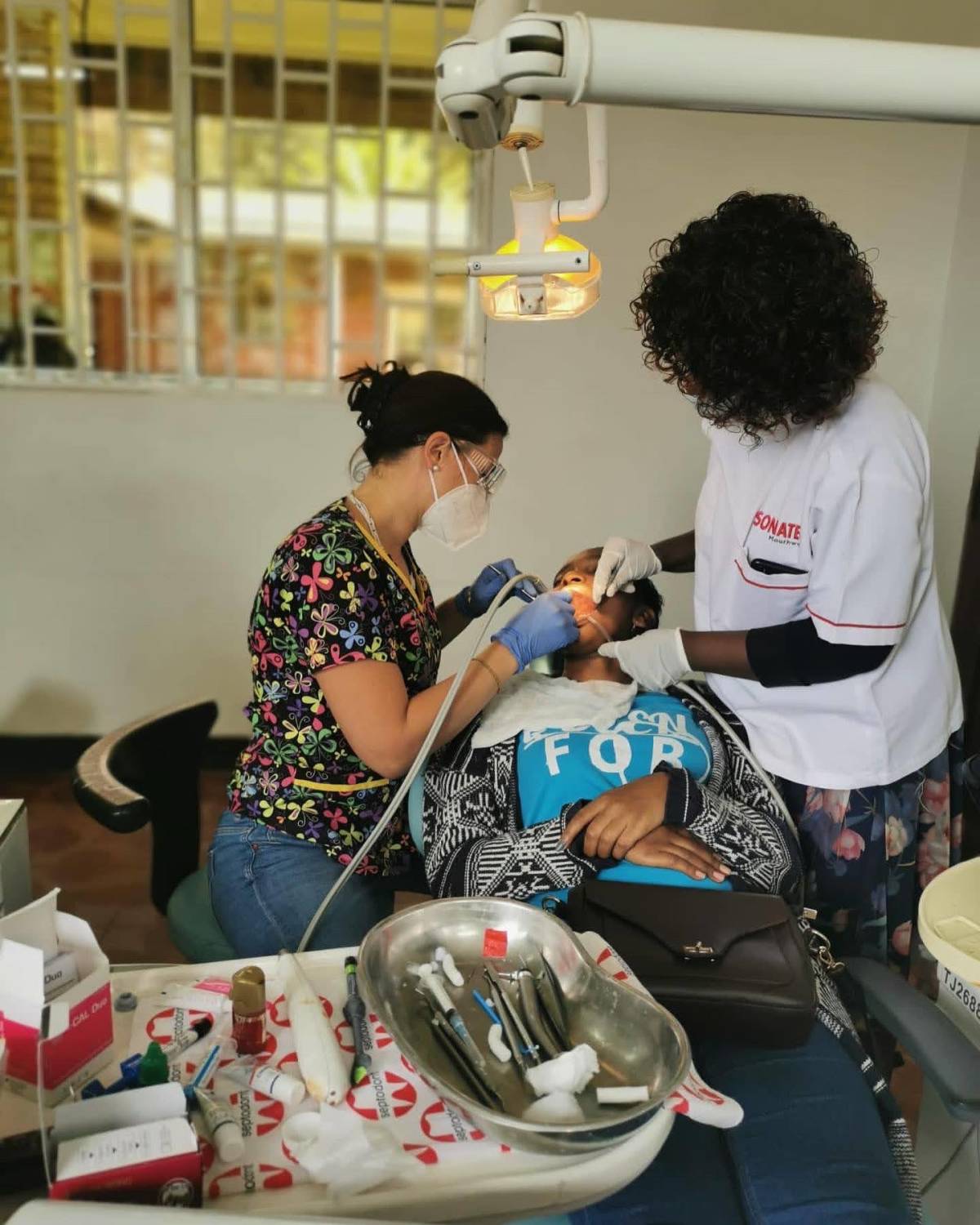 medi trip medical doctors/premed volunteering