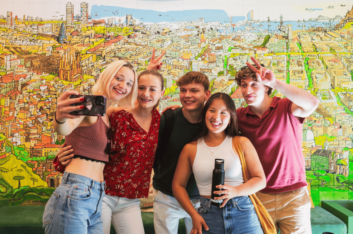 Meet your abroad besties