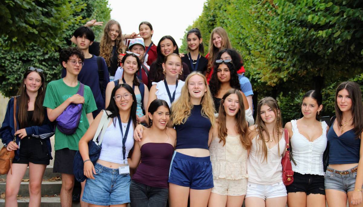 Small groups during our Summer Camp in Paris