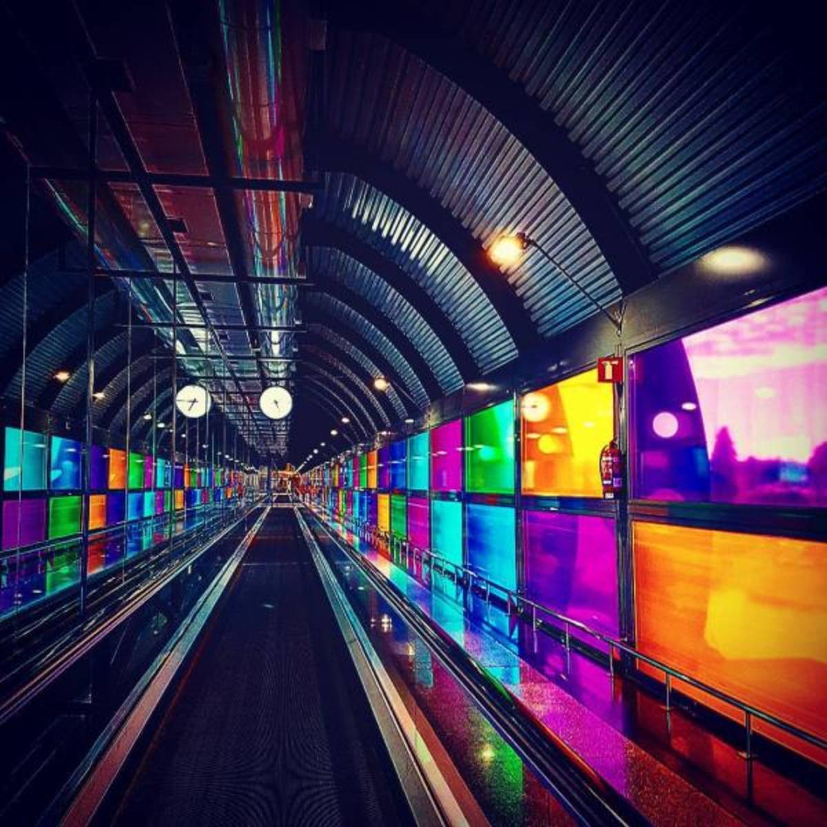 stunning walkway in Madrid airport