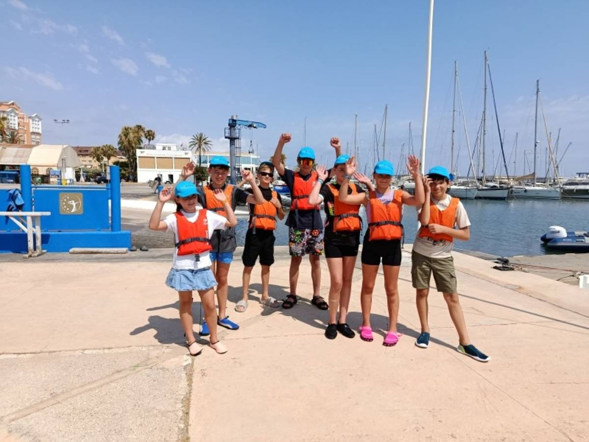 Spanish course for kids with sailing activities