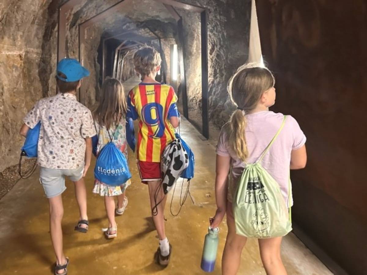 spanish courses for kids with activities
