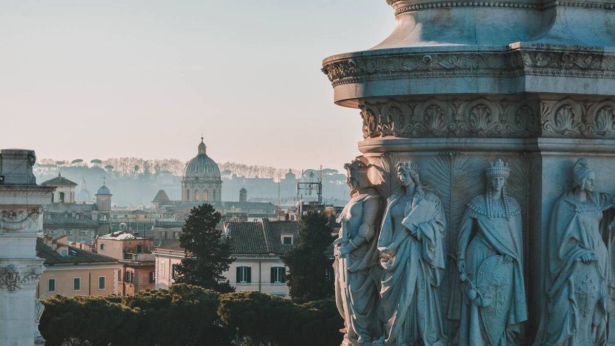 Statues in Rome