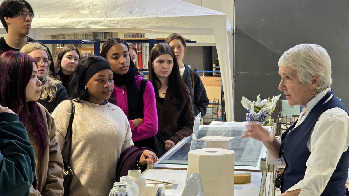 Students at the Royal Delft museum during our Dutch Discovery Trip