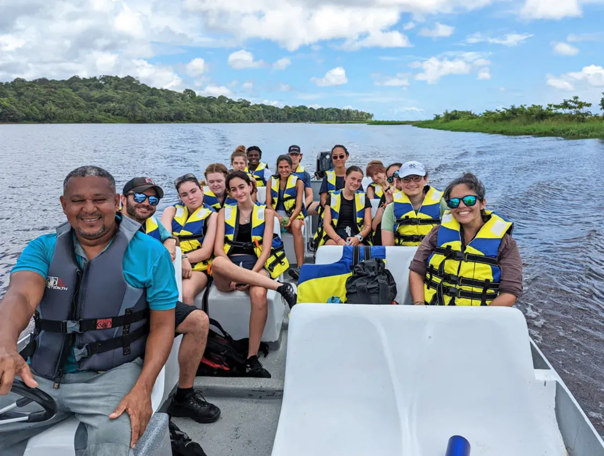 Students on boat in Costa Rica