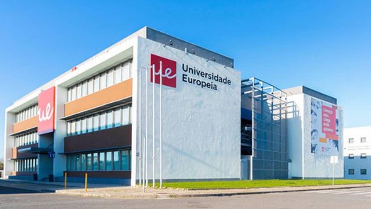 Study Abroad in Portugal (Universidade Europeia)