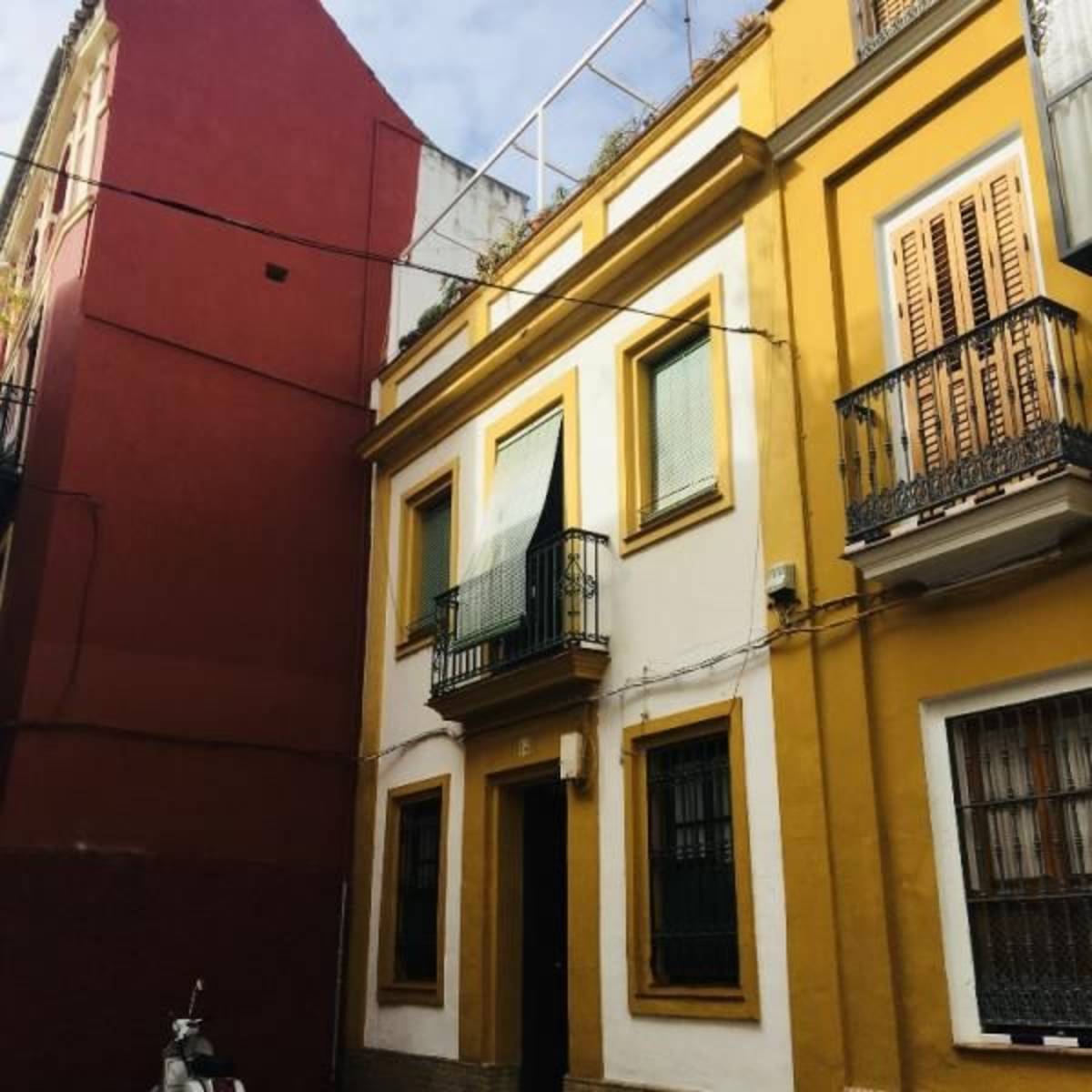 SVQ - Jennifer Miller - El Color del Duende - University of Maryland in Seville Spring 2018.jpg