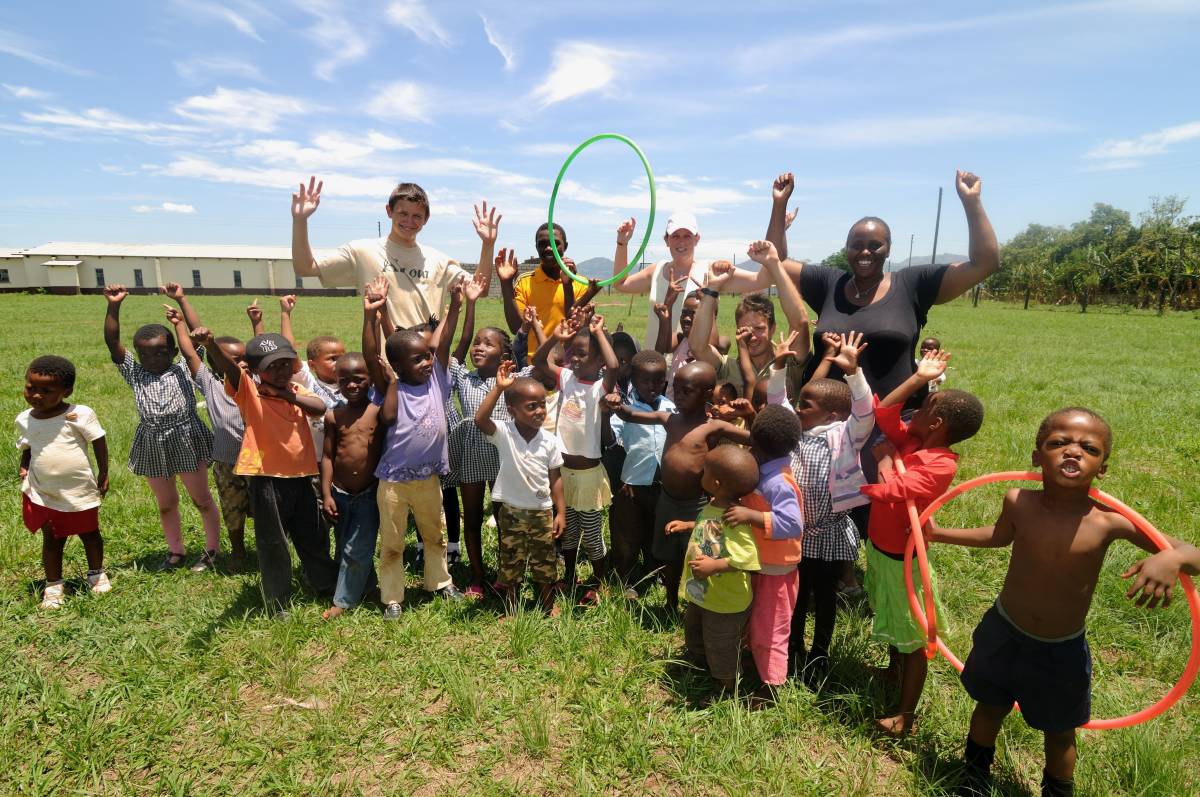 Volunteers and children in Swaziland