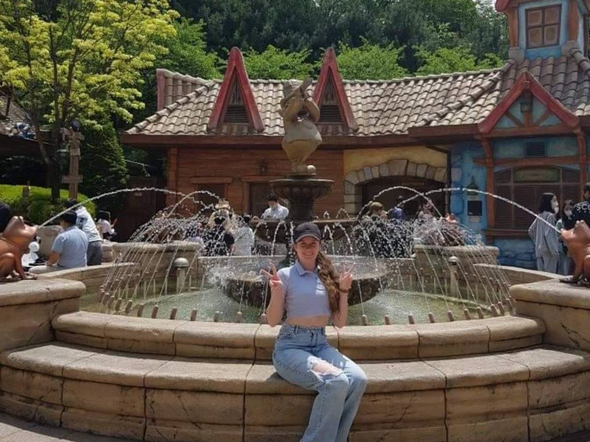 TEFL teacher enjoying a day at Everland theme park in South Korea.