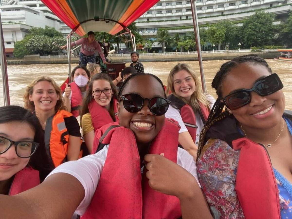 Thai Boat Tour