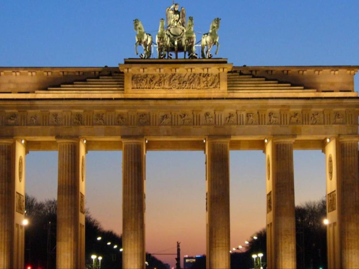 The Brandenburg Gate at dusk in Berlin, Germany.