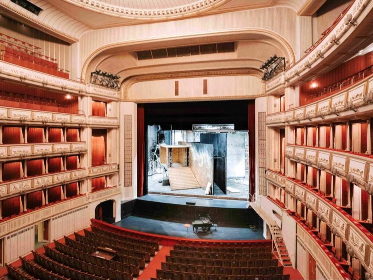 The Operahouse in Vienna, Austria.