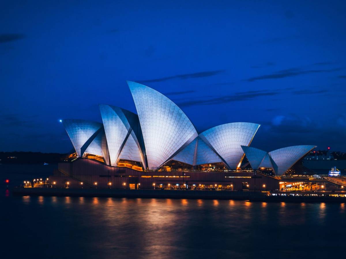 the Sydney Opera House at night