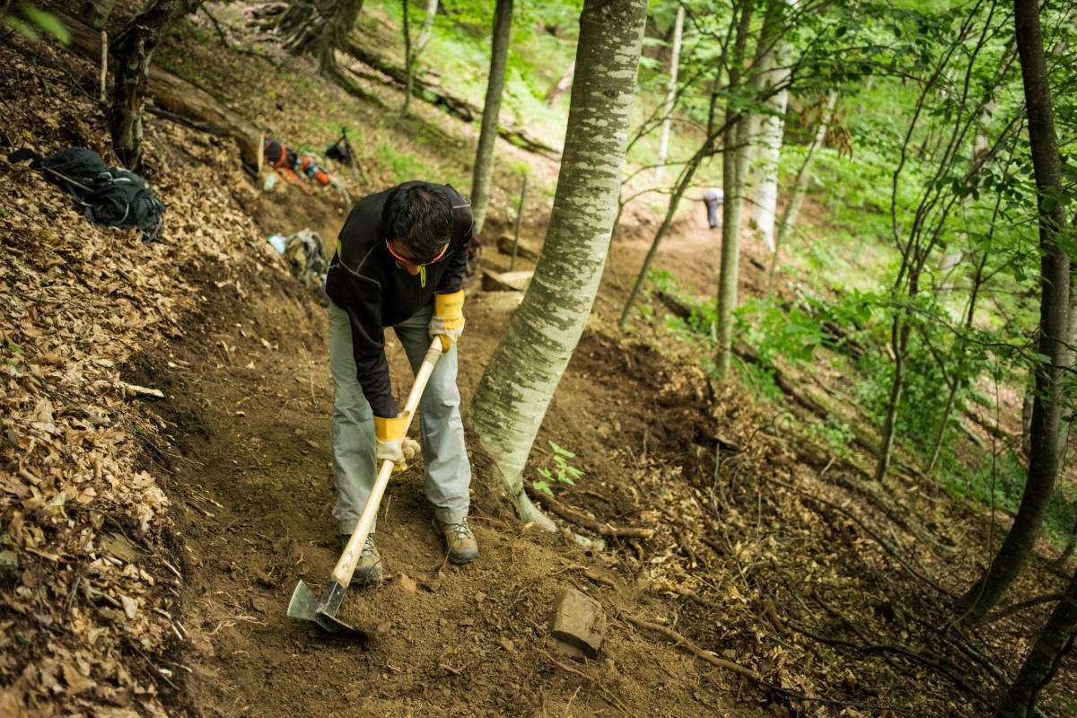 Trailbuilding