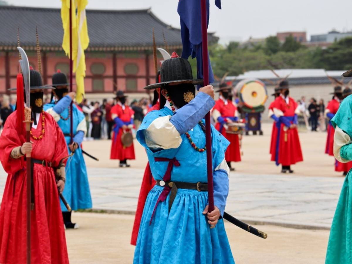 Visit Korean Palaces