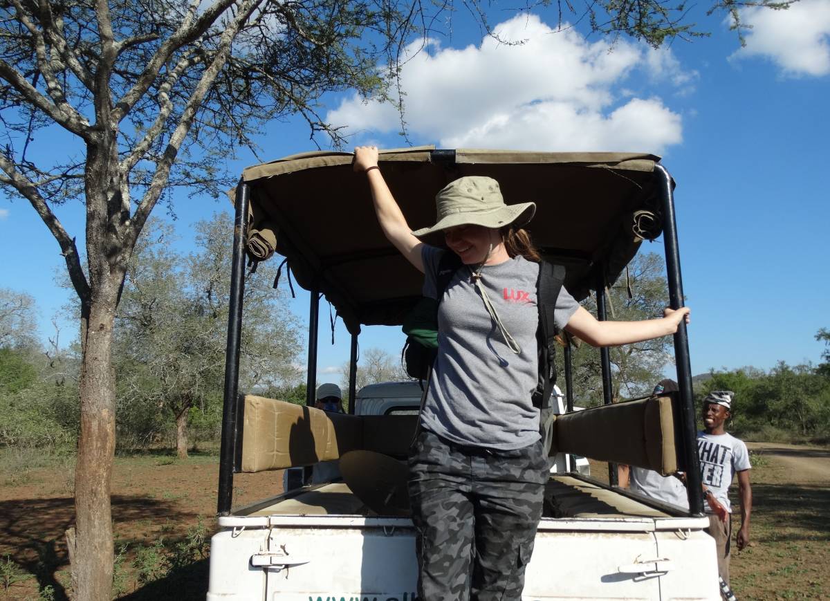 Volunteer transfer to project site Conservation internship