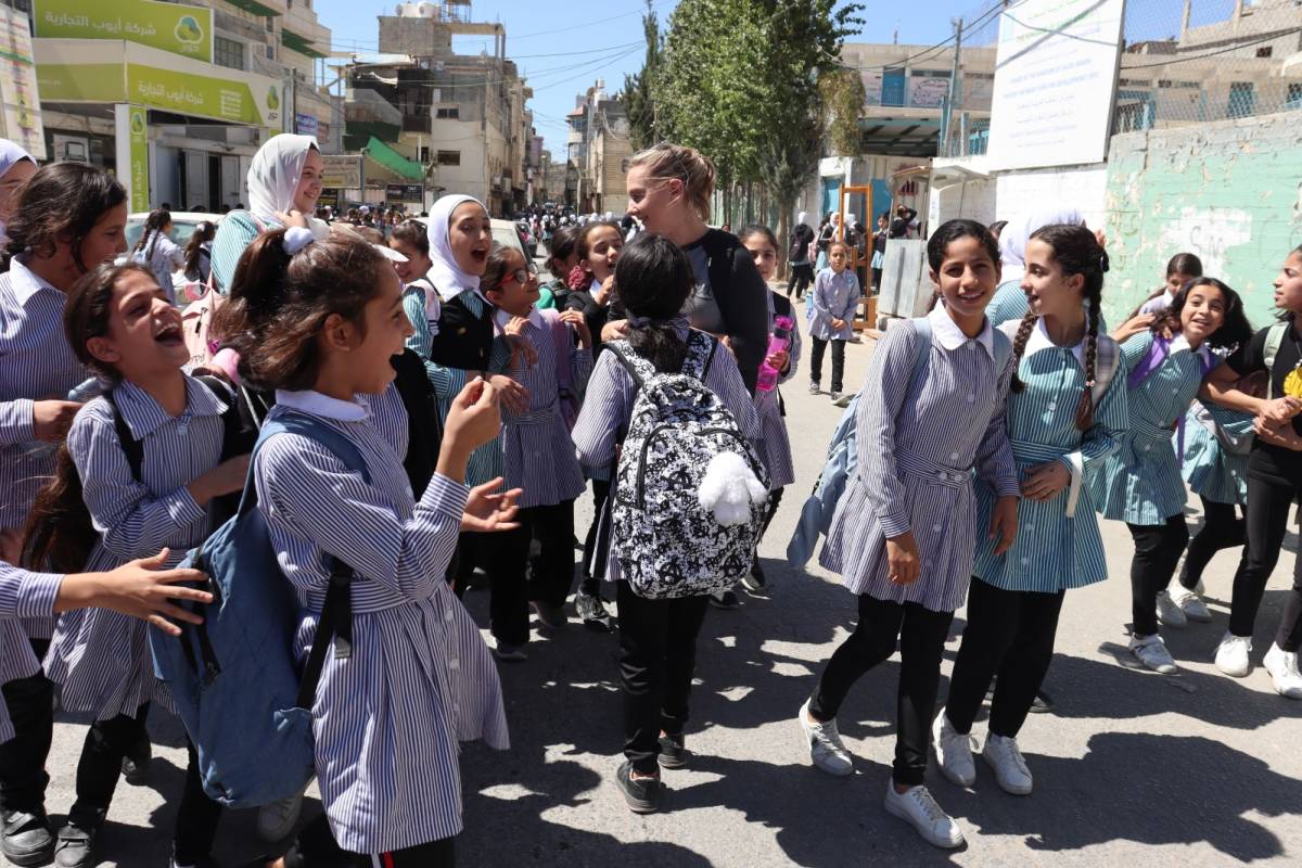 Volunteer with Palestinian Refugees 