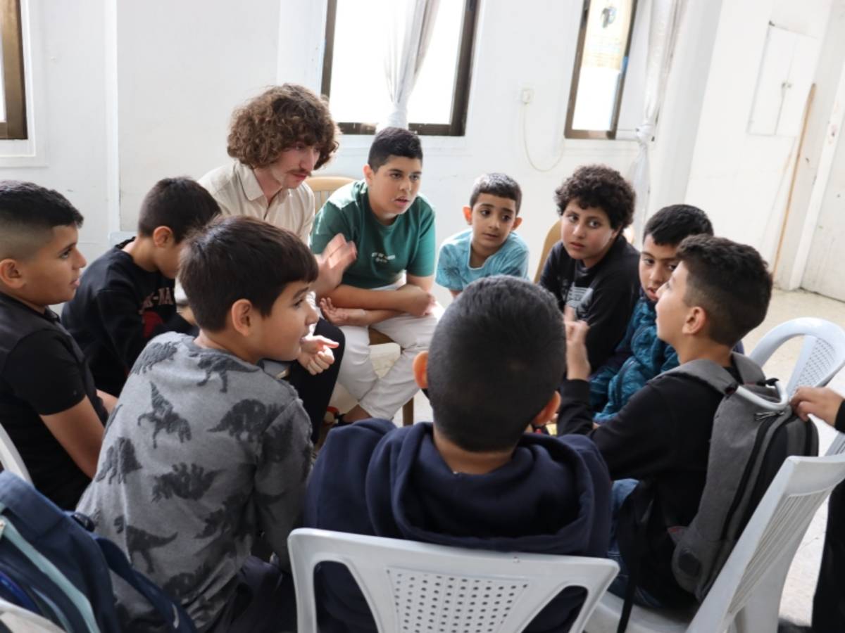 Volunteer with Palestinian Refugees