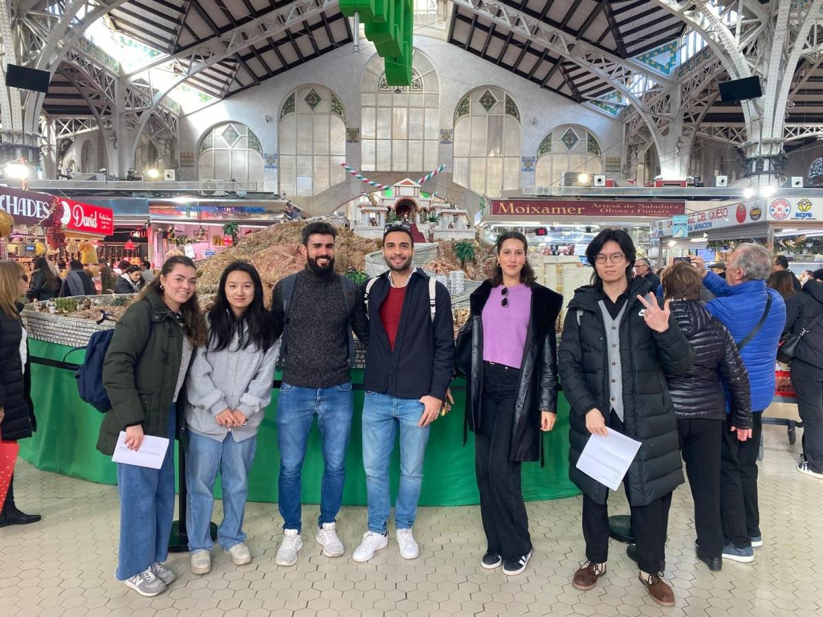 Volunteers inside a market in Valencia