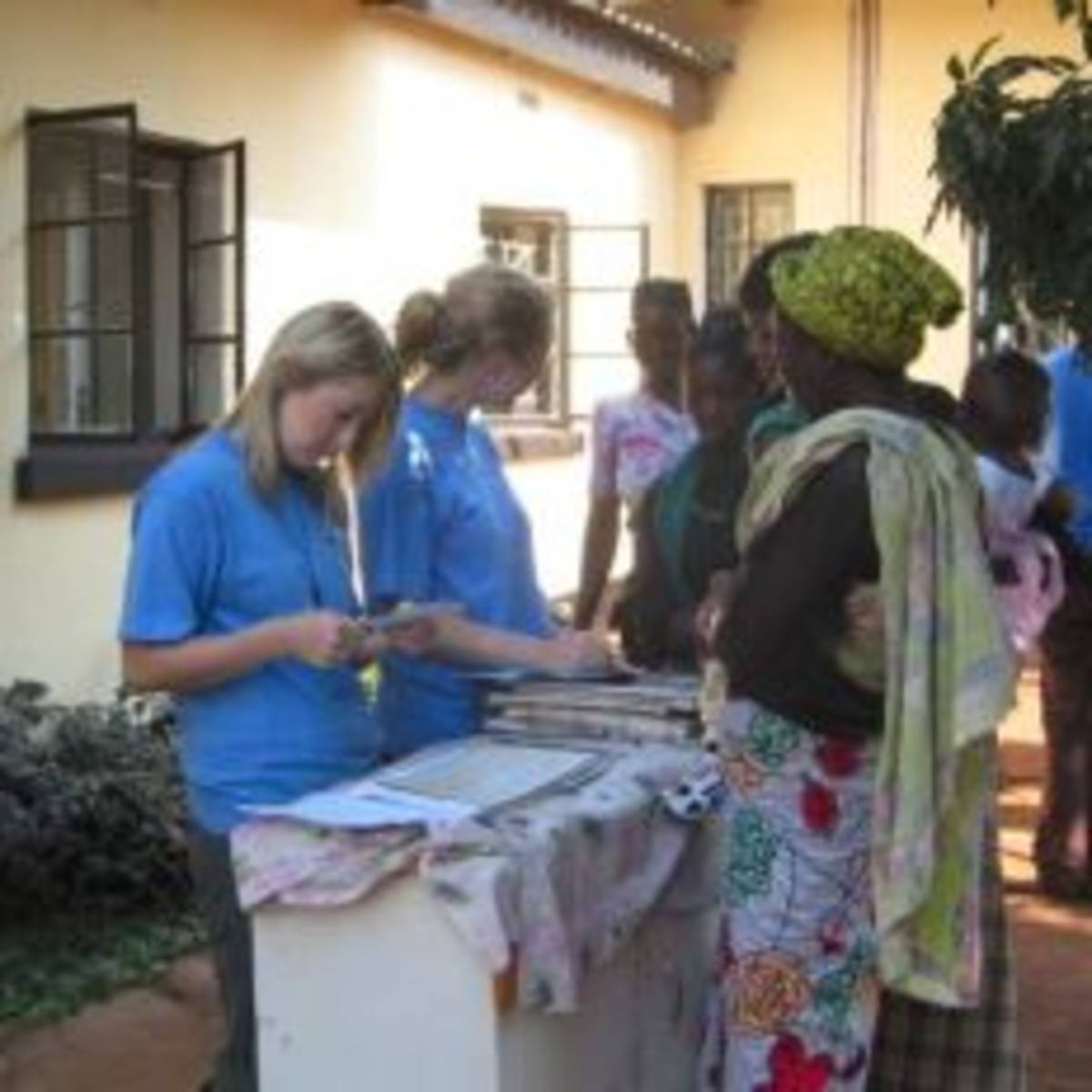 Women volunteers in Zimbabwe