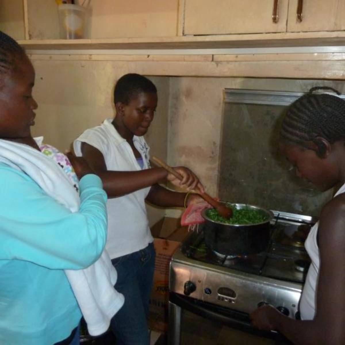 Women's Rescue Center Program in Kenya with Love Volunteers!