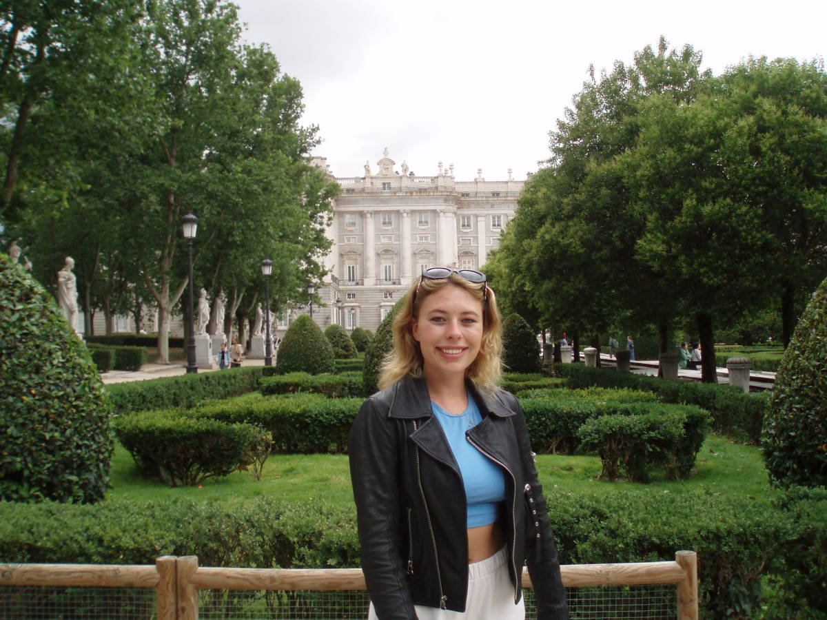 Young professional working remotely in a Barcelona apartment during internship abroad program