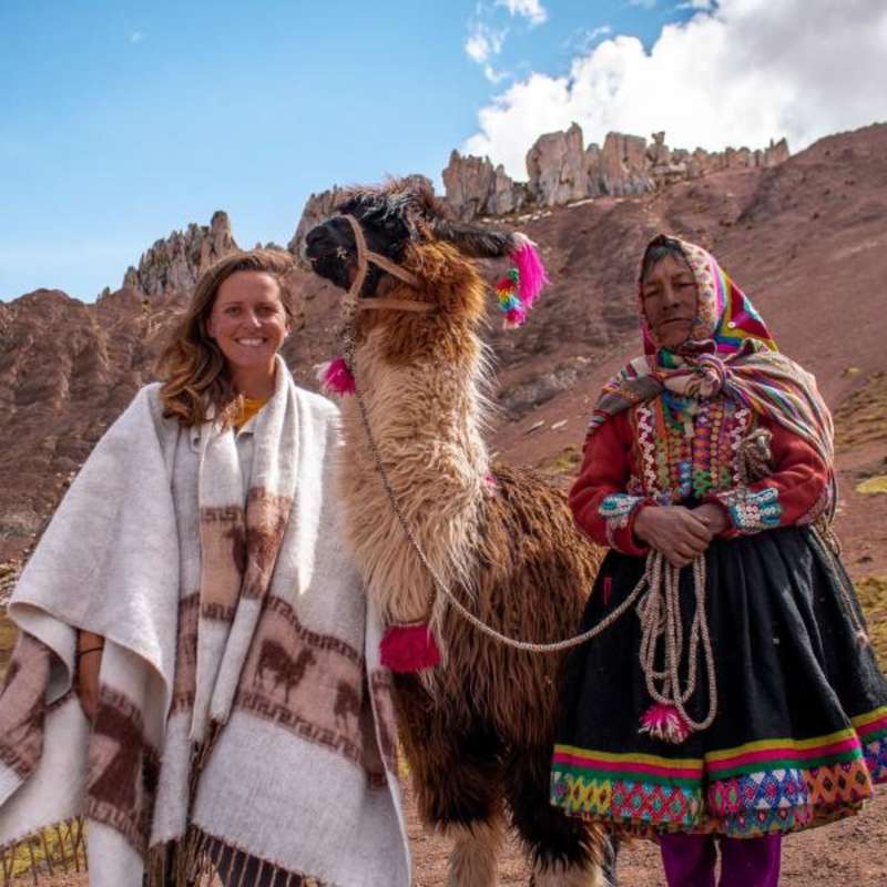 Volunteer in Peru with IVHQ