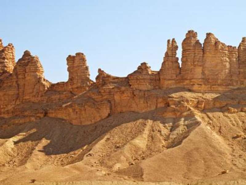 Get Paid to Teach English Abroad in Saudi Arabia — photo 2
