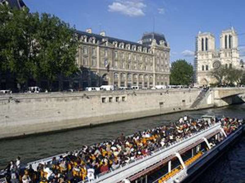 AIFS Abroad in Paris, France (ILCF): Summer — photo 3