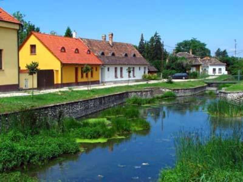 Get TEFL Certified & Teach English in Hungary! — photo 6