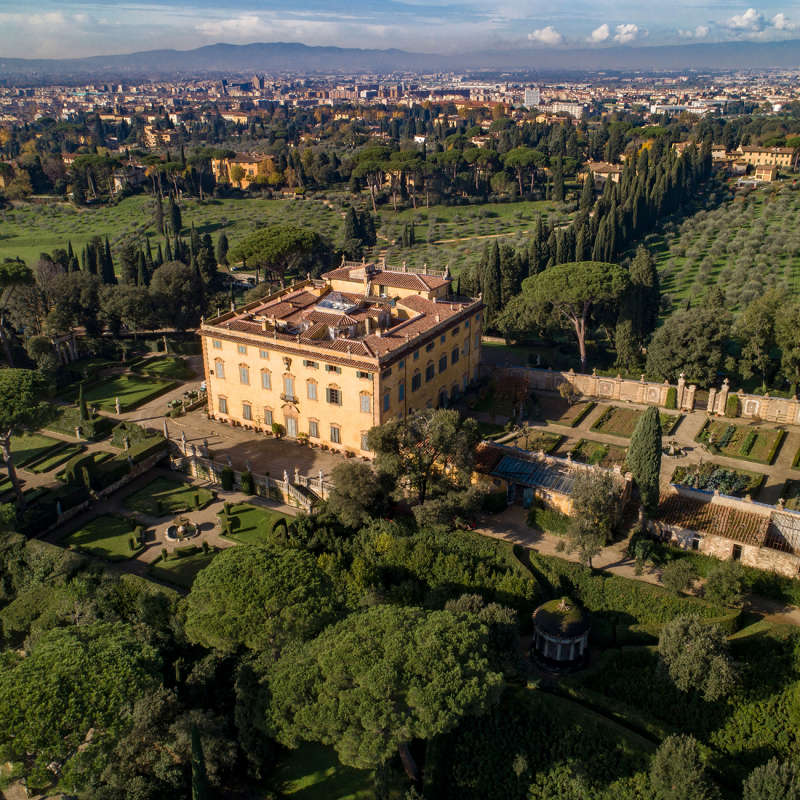 A shot of Villa La Pietra from above.