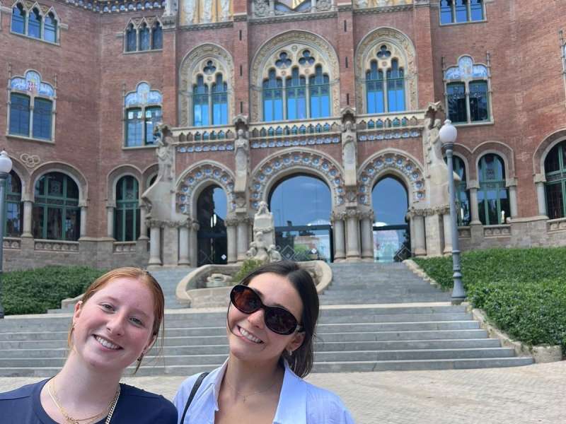 AIFS Abroad Comparative Healthcare students in Barcelona, Spain