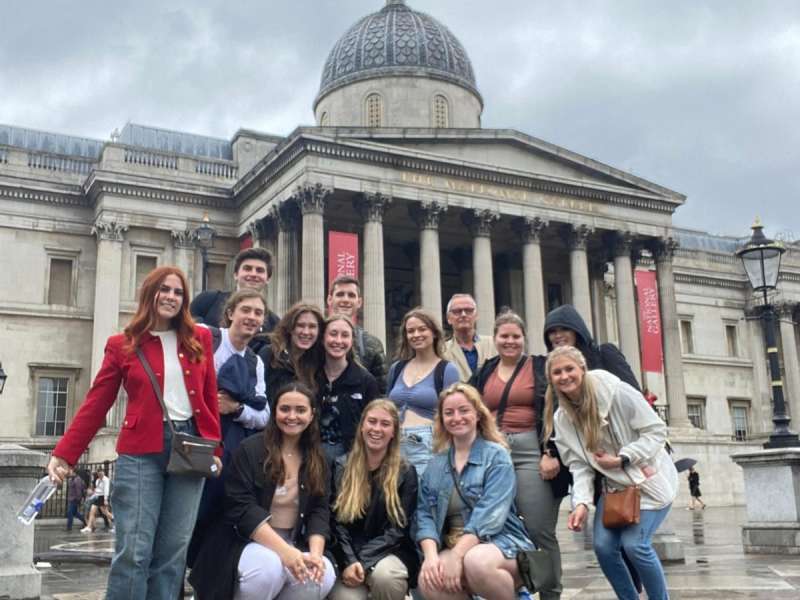 AIFS Abroad European Art and Culture Program students at the National Gallery in London, England