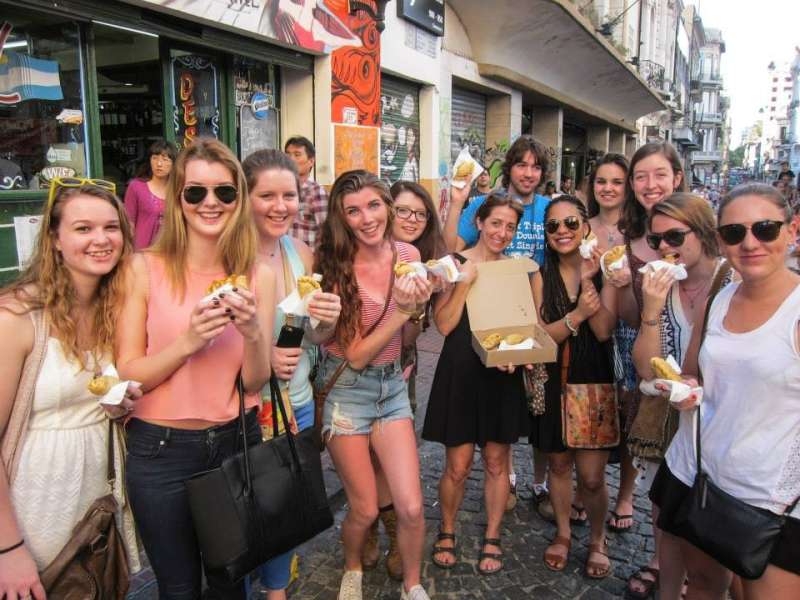 AIFS Abroad participants enjoying traditional empanadas in Buenos Aires, Argentina