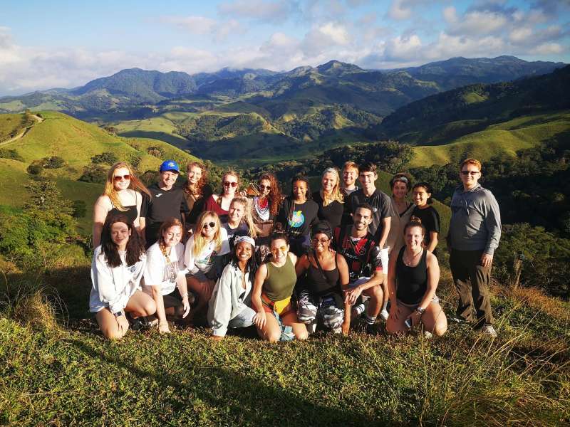 AIFS Abroad participants in Costa Rica